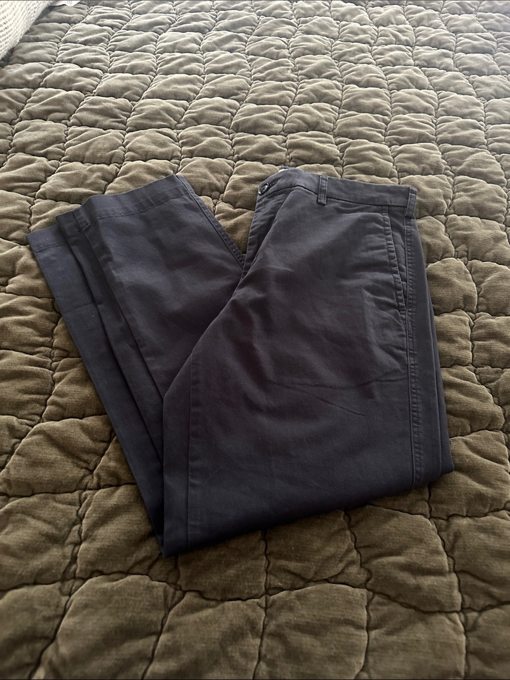 Joseph Abboud Classic Fit, Flat Front, Navy Chino Pants with stretch 36/30